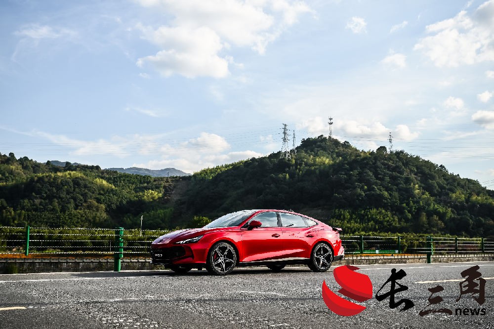 上汽俞经民:加快实现“油电平权” 2025年MG将推出4款新车