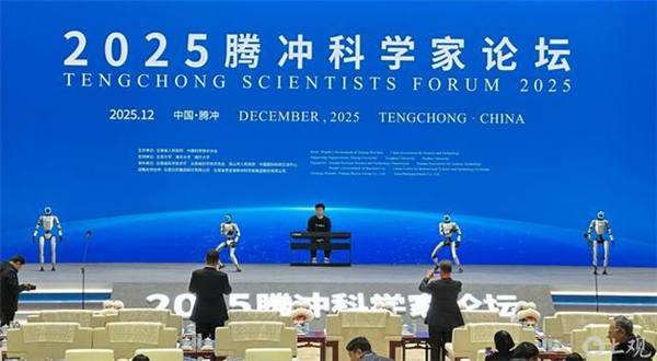 宇树王兴兴谈把机器人做得像人:老百姓喜欢 更愿意买单 宇树王兴兴谈把机器人做得像人:老百姓喜欢 更愿意买单