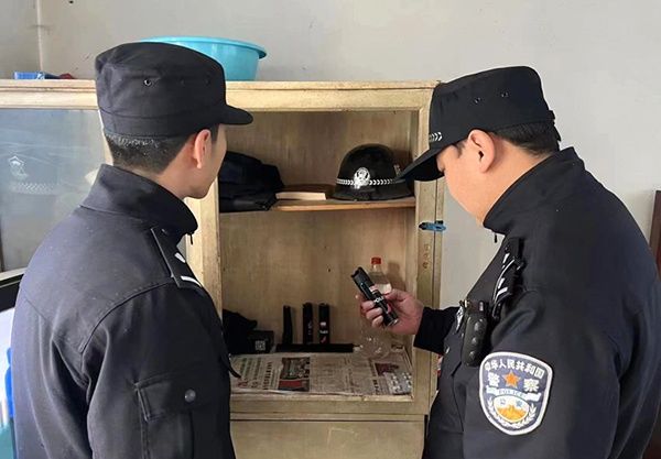 本溪：木盂子治安办开展护航开学季，筑牢“安全墙”活动