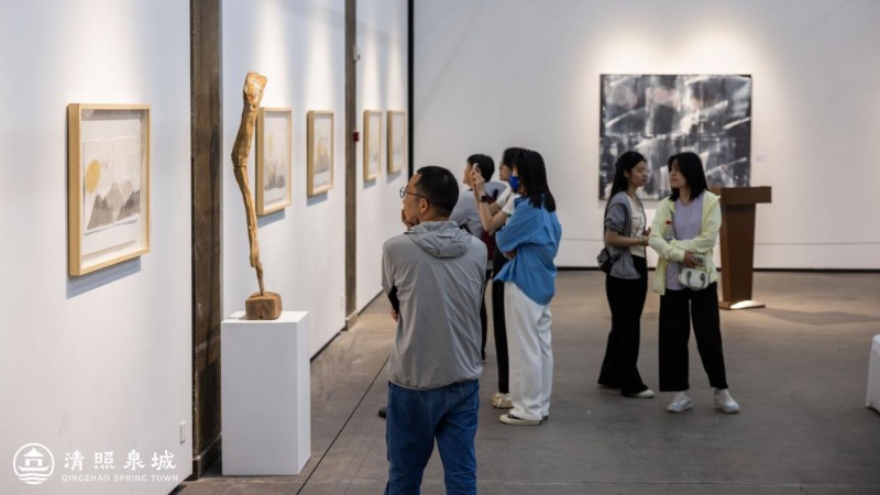 “清照泉城诗歌之夜暨吕德安作品展”泉畔开幕(图6)